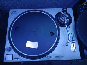 Tornamesa Technics SL-1200MK2 Usada (Color Gris)